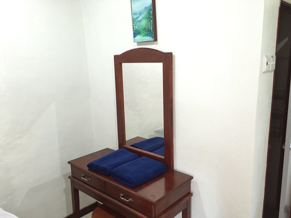 Bohok Guesthouse Pantai Cenang (Langkawi) Luaran gambar